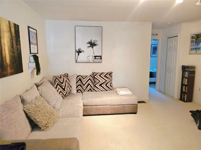 4607 ASHBURN SQUARE DRIVE, Tampa, FL 33610