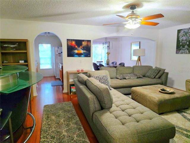 4607 ASHBURN SQUARE DRIVE, Tampa, FL 33610