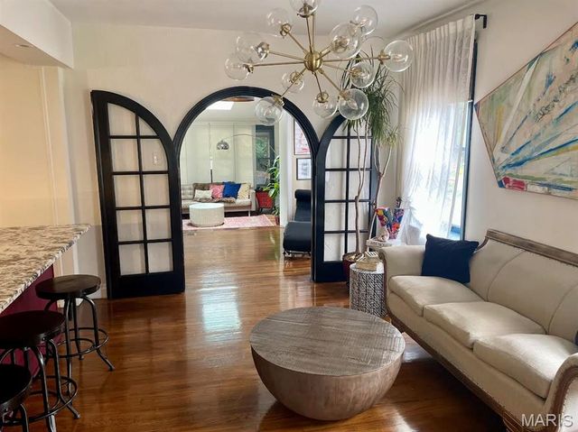 1129 Terrace Drive, Richmond Heights, MO 63117