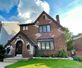 1129 Terrace Drive, Richmond Heights, MO 63117