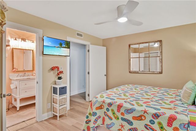 207 W Island Square Drive 207, St Simons Island, GA 31522