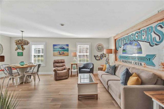 207 W Island Square Drive 207, St Simons Island, GA 31522