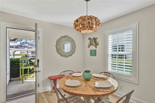 207 W Island Square Drive 207, St Simons Island, GA 31522