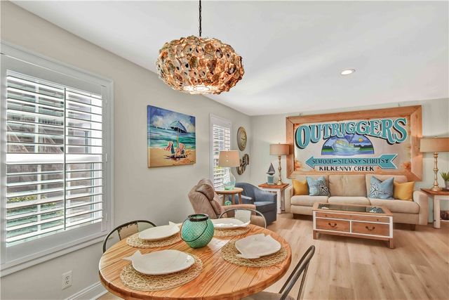 207 W Island Square Drive 207, St Simons Island, GA 31522