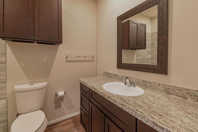 20211 Hemlock Lane, Montgomery, TX 77356