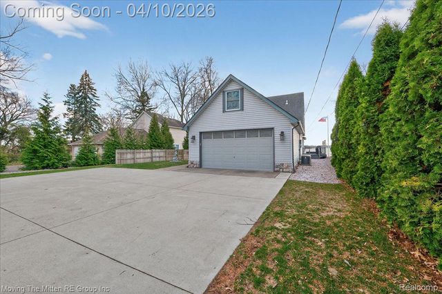 11790 Sunset Lane, Van Buren Charter Township, MI 48111