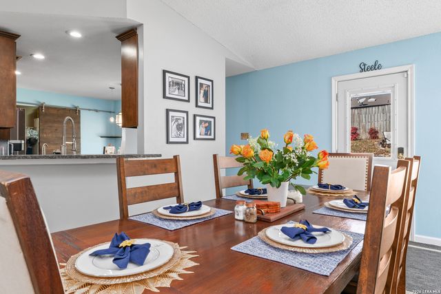 5323 Vista Run, San Antonio, TX 78247