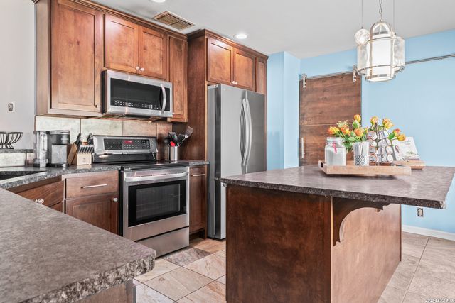 5323 Vista Run, San Antonio, TX 78247