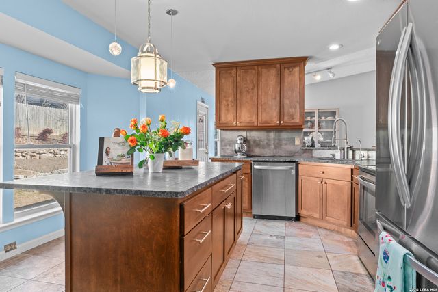 5323 Vista Run, San Antonio, TX 78247