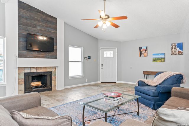 5323 Vista Run, San Antonio, TX 78247