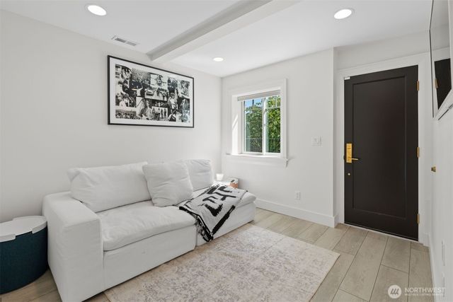 312 Prospect Street, Seattle, WA 98109