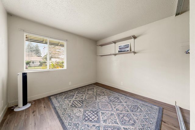 2115 Forestlake Dr, Rancho Cordova, CA 95670