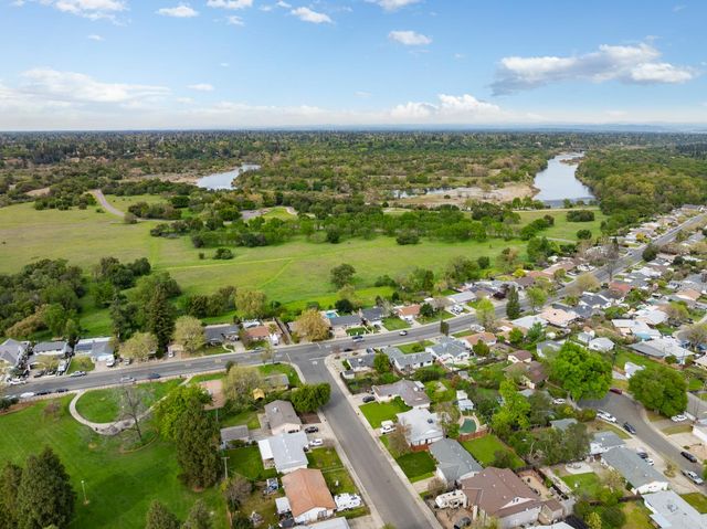 2115 Forestlake Dr, Rancho Cordova, CA 95670