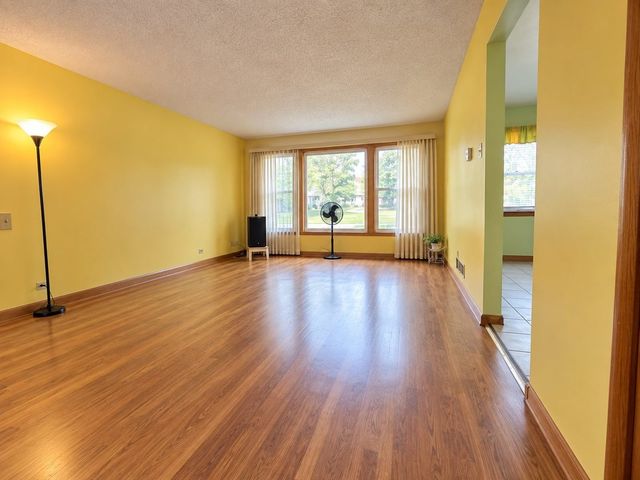 404 Westgate Avenue, Chicago Heights, IL 60411