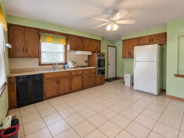 404 Westgate Avenue, Chicago Heights, IL 60411