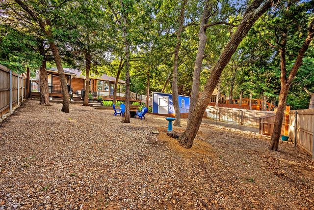 153 Bridlepath Drive, Pottsboro, TX 75076