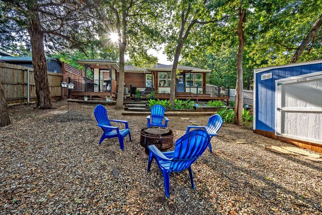 153 Bridlepath Drive, Pottsboro, TX 75076