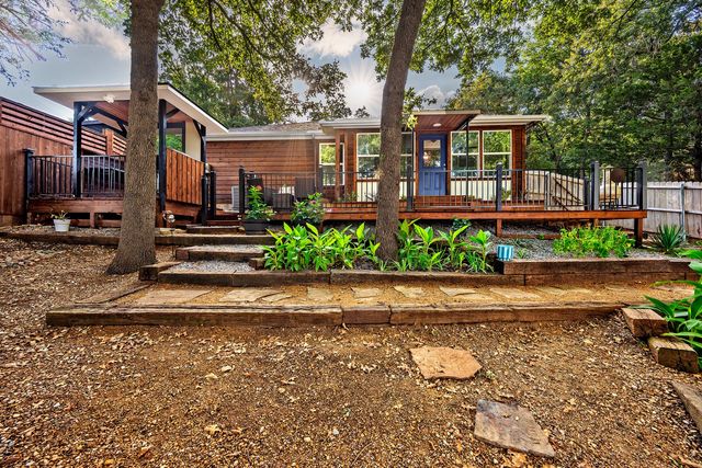 153 Bridlepath Drive, Pottsboro, TX 75076