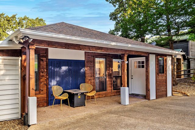 153 Bridlepath Drive, Pottsboro, TX 75076