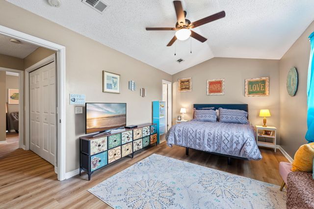6922 Sea Turtle Circle, Navarre, FL 32566