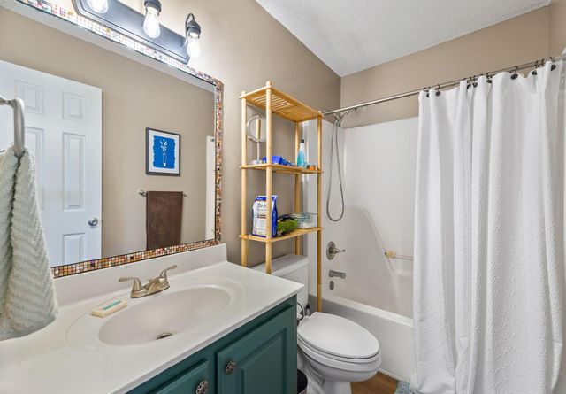 6922 Sea Turtle Circle, Navarre, FL 32566