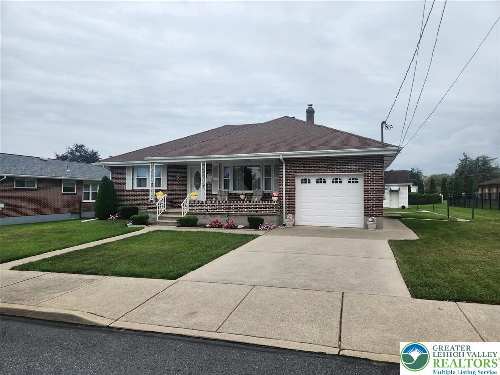 2210 Dewey Avenue, Northampton Boro, PA 18067