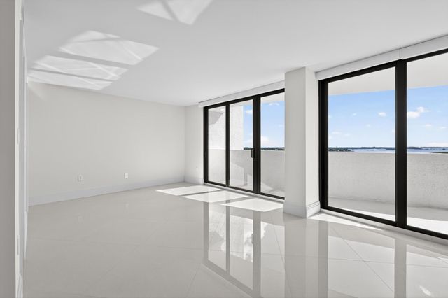 1200 S Flagler Drive 1105, West Palm Beach, FL 33401