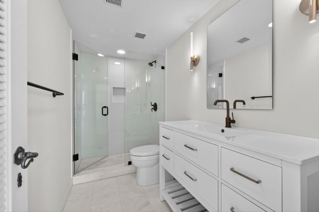 1200 S Flagler Drive 1105, West Palm Beach, FL 33401