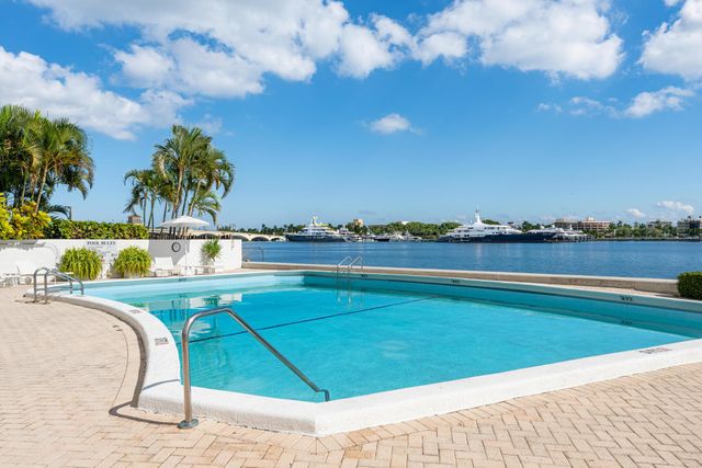 1200 S Flagler Drive 1105, West Palm Beach, FL 33401