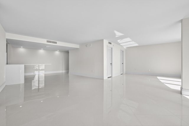 1200 S Flagler Drive 1105, West Palm Beach, FL 33401