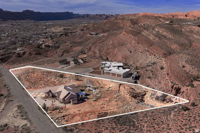 2075 S MUNSEY DR, Moab, UT 84532