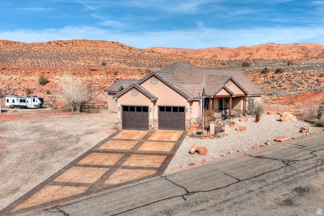 2075 S MUNSEY DR, Moab, UT 84532