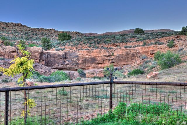 2075 S MUNSEY DR, Moab, UT 84532