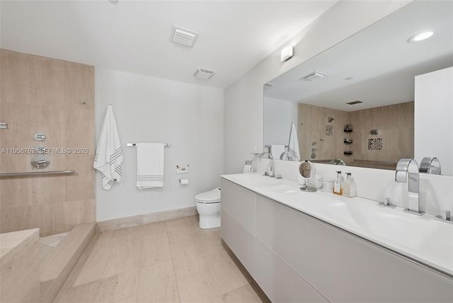 5875 Collins Avenue 502, Miami Beach, FL 33140
