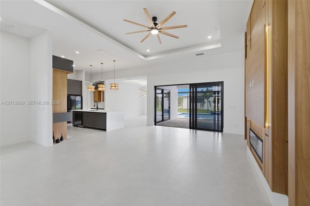 1730 SW 38th Lane, Cape Coral, FL 33914