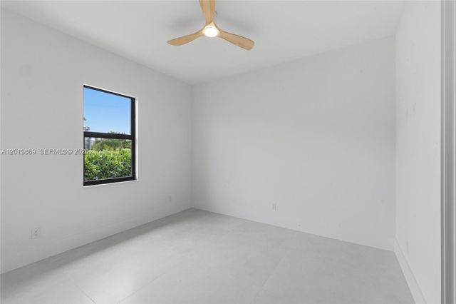 1730 SW 38th Lane, Cape Coral, FL 33914