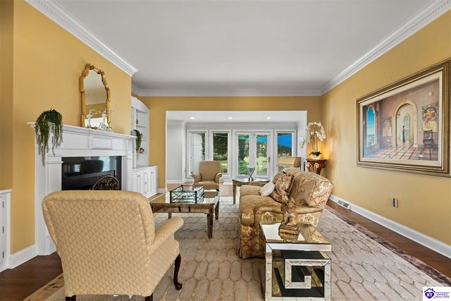 807 Lakeside Drive, Elizabethtown, KY 42701