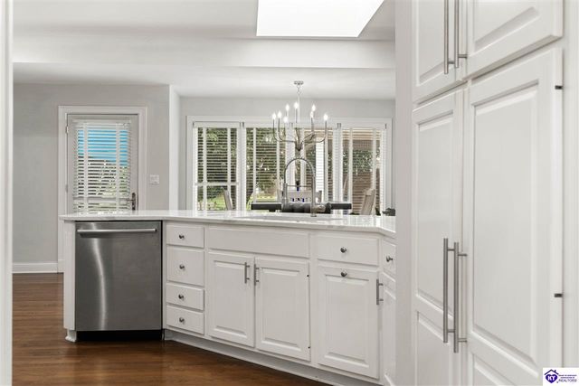 807 Lakeside Drive, Elizabethtown, KY 42701