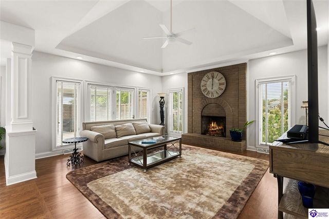 807 Lakeside Drive, Elizabethtown, KY 42701