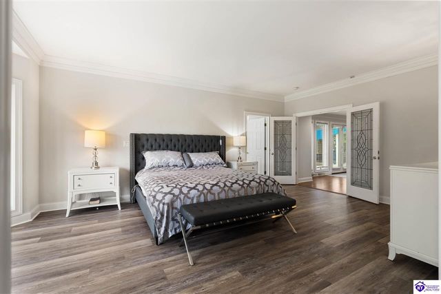 807 Lakeside Drive, Elizabethtown, KY 42701