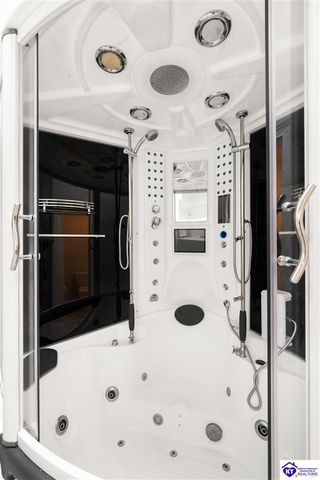 807 Lakeside Drive, Elizabethtown, KY 42701