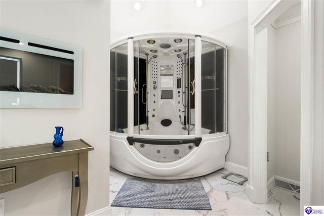 807 Lakeside Drive, Elizabethtown, KY 42701