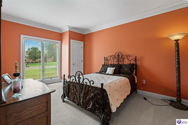 807 Lakeside Drive, Elizabethtown, KY 42701