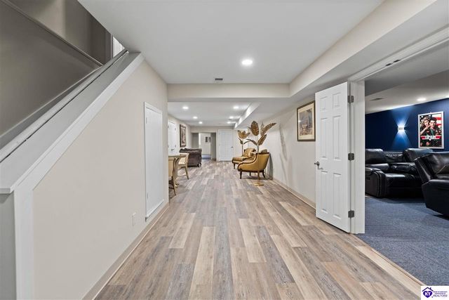 807 Lakeside Drive, Elizabethtown, KY 42701