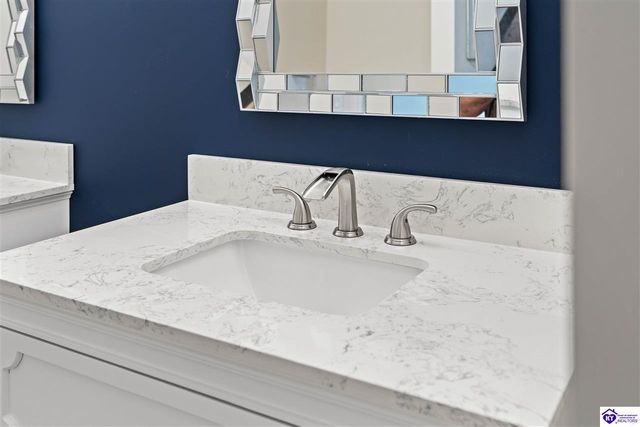 807 Lakeside Drive, Elizabethtown, KY 42701