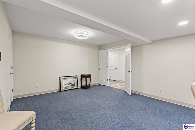 807 Lakeside Drive, Elizabethtown, KY 42701