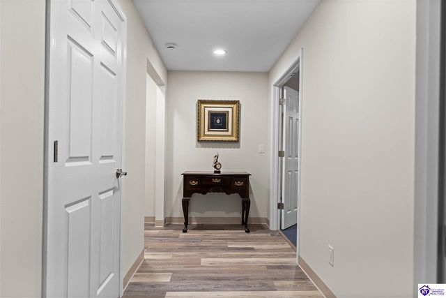 807 Lakeside Drive, Elizabethtown, KY 42701