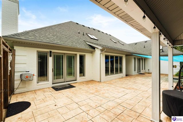 807 Lakeside Drive, Elizabethtown, KY 42701