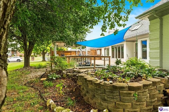 807 Lakeside Drive, Elizabethtown, KY 42701