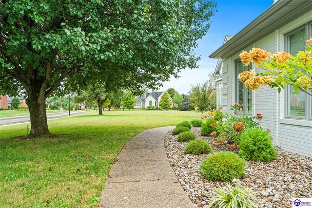 807 Lakeside Drive, Elizabethtown, KY 42701